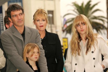 Antonio Banderas, Melanie Griffith, Stella Banderas, Dakota Johnson
