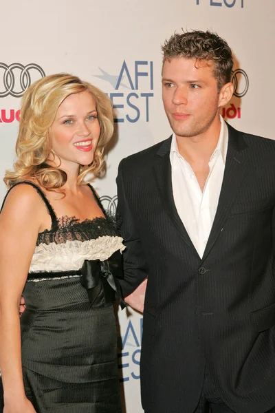 Reese witherspoon en ryan phillippe — Stockfoto