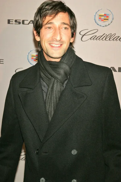 Adrien brody na chrome obchody couture luksusowych z 2007 roku cadillac escalade odsłonięcie, rodeo drive, beverly hills, ca 11-09-05 — Zdjęcie stockowe