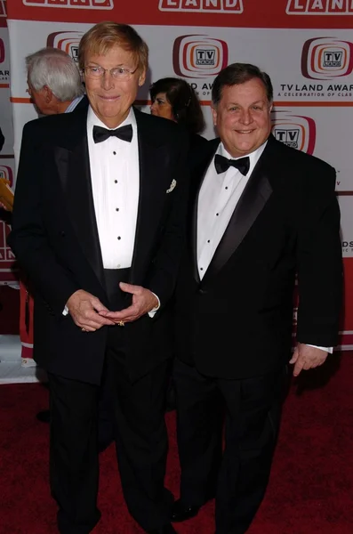 Adam west und burt ward bei den tv land awards 2006. Barker Hangar, Santa Monica ca. 19.03.06 — Stockfoto