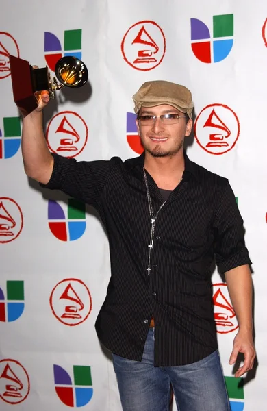 6de jaarlijkse latin grammy awards perskamer — Stockfoto