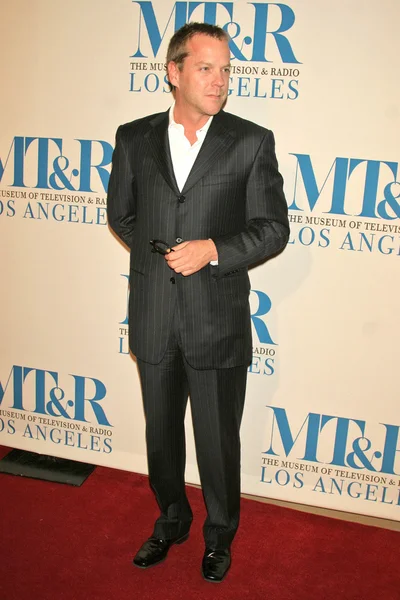 Kiefer sutherland, televizyon ve radyo yıllık los angeles gala onurlandıran müzede peter chernin ve john wells, beverly hilton hotel, beverly hills, ca 11-07-05 — Stok fotoğraf