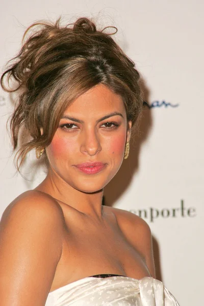 Eva Mendes — Stockfoto