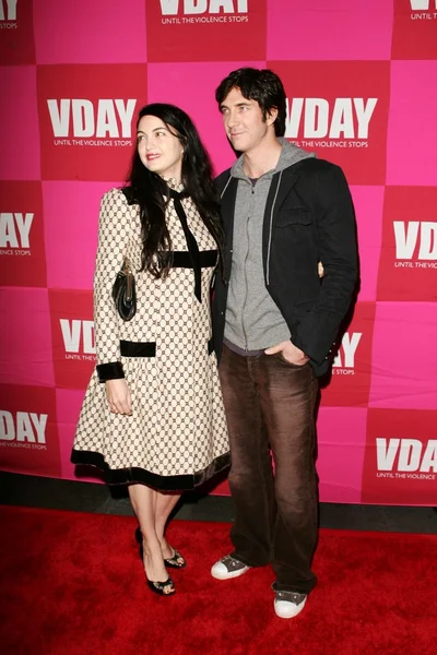 Shiva Rose McDermott and Dylan McDermott — Stock Photo, Image