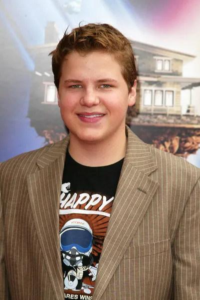 Kevin Schmidt na estreia de Zathura, A Space Adventure, Mann Village Theatre, Westwood, CA 11-06-05 — Fotografia de Stock