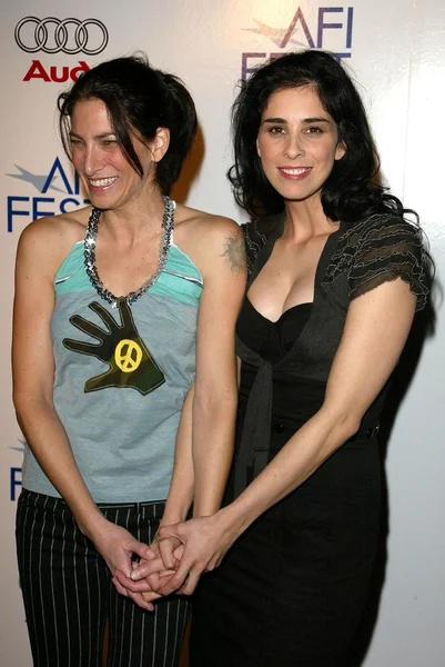 Sarah Silverman and friend — Stock Photo, Image