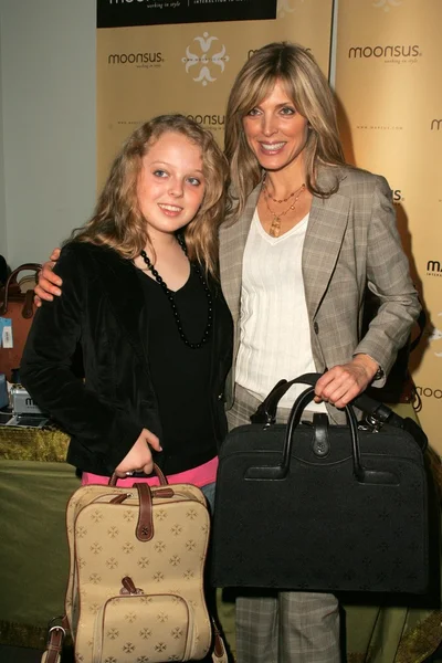 Marla Maples and daughter Tiffany Trump — Stock Photo, Image