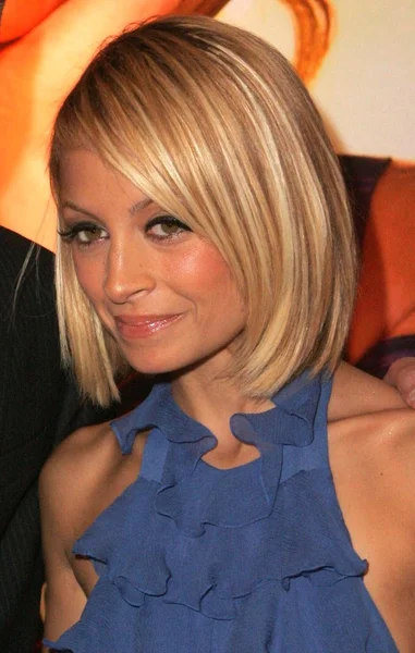 Nicole RIchie In Store Appearance — Stock Photo, Image