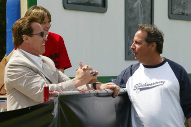 Arnold Schwarzenegger, Jon Lovitz