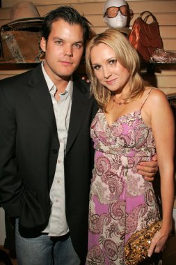 alana köri ve bryant featuring takı tasarımcısı fileena bahris, hollywood, ca 12-02-05 mücevher Takı Co, açılış, burke.