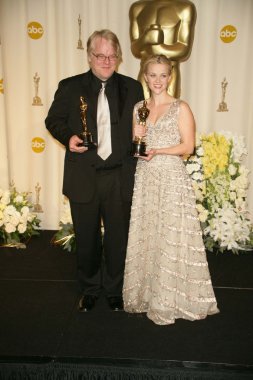 Phillip seymour hoffman ve reese witherspoon