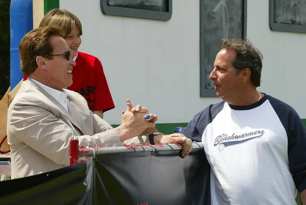 Arnold Schwarzenegger, Jon Lovitz — Stock Photo, Image