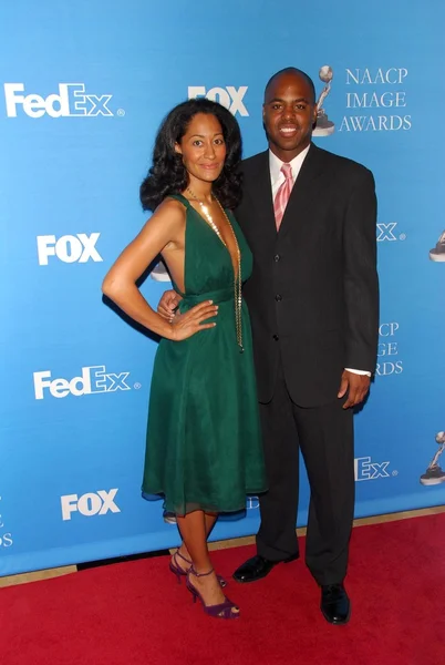 Tracee Ellis Ross and Kevin Frazier — Stock Photo, Image