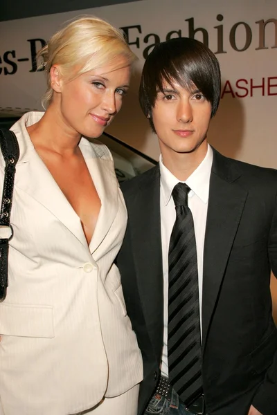 Alex Petrou and Chad Rogers at the Mercedes-Benz Fashion Week Louis Verdad Show. Smashbox, Culver City, CA. 10-16-05 — Stock Photo, Image