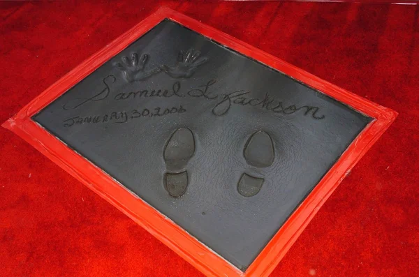 Samuel L Jackson Chinese Theatre Hand and Footprint Ceremony — Stock Photo, Image