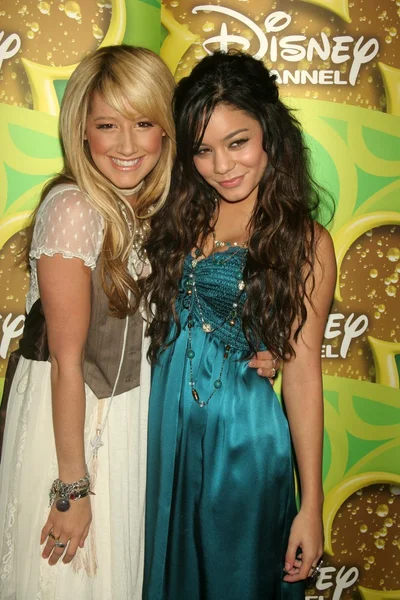 Ashley Tisdale, Vanessa Anne — Photo