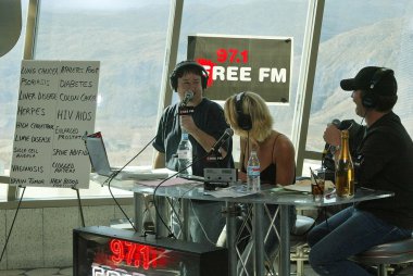 ayaz heidi ve frank radyo programında casino morongo istila