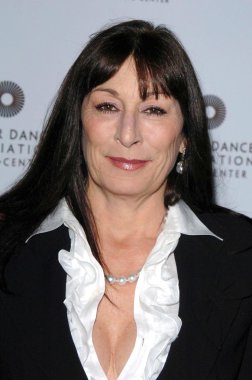 Anjelica Huston