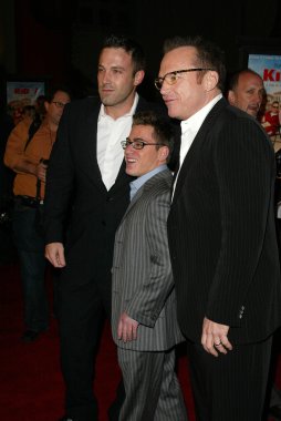 Ben Affleck, Eric Gores, Tom Arnold