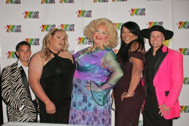 Anne ve arkadaşları