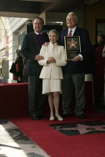 Robert Wagner with Jane Powell and Robert Osborne — Stock Photo, Image