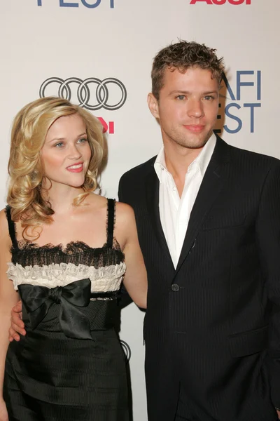 Reese Witherspoon y Ryan Phillippe — Foto de Stock