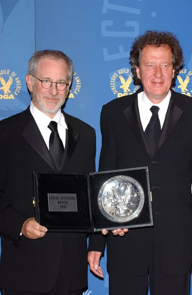 Steven Spielberg y Geoffrey Rush — Foto de Stock