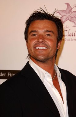 8 yıllık lili claire Vakfı yararına