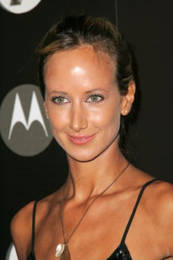 bayan victoria hervey