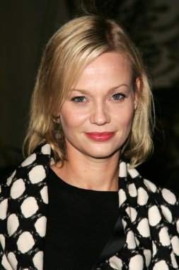 Samantha Mathis