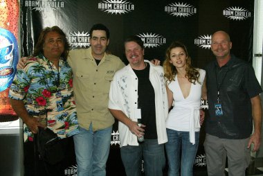 adam carolla ve adam carolla radyo programında konukları karşılamak ve selamlıyorum. Hayalet bar, palms hotel, las vegas, nv. 03-09-06