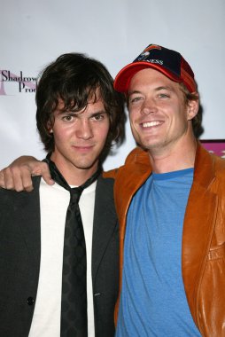 Meghan moda hafta şal parti