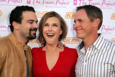 Ricardo Chavira Brenda Strong ve Mark Moses