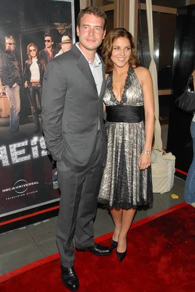 Scott Foley and Marika Dominczyk — Stock Photo, Image