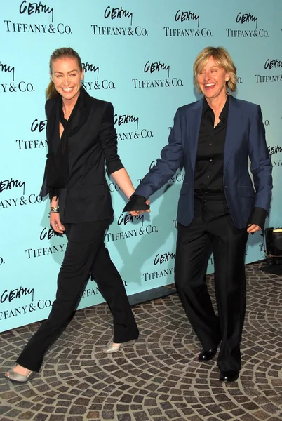 Portia de rossi och ellen degeneres — Stockfoto