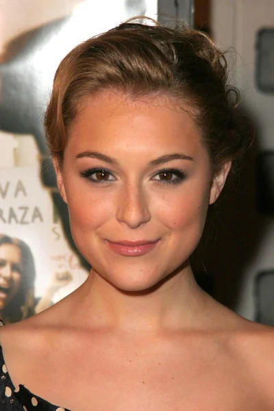 Alexa vega bei der Premiere von walkout. die cinerama dome, hollywood, ca. 14-03-06 — Stockfoto