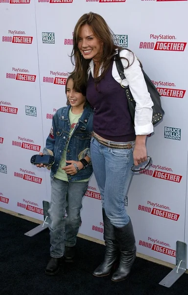 Krista Allen and son Jacob — Stock Photo, Image