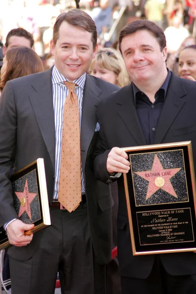 Matthew Broderick a Nathan Lane pěšky Fame obřadu — Stock fotografie