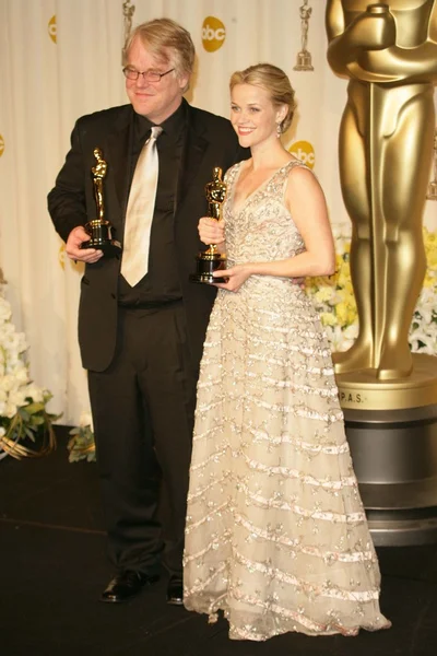 Phillip Seymour Hoffman and Reese Witherspoon — Stock Photo, Image