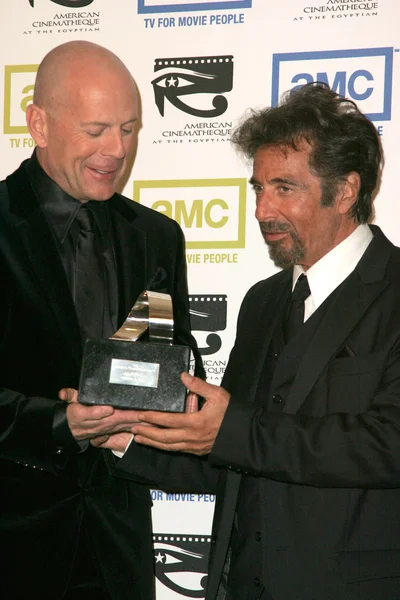 Bruce willis och al pacino — Stockfoto