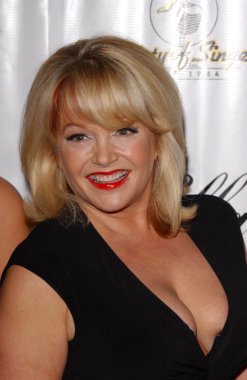 şarkıcılar 14 yıllık ella ödüller Derneği