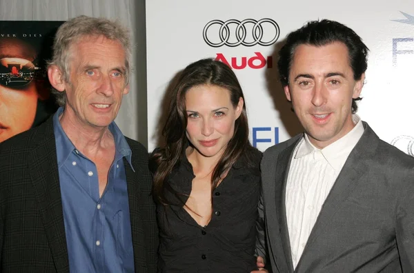 Roger Spottiswoode with Claire Forlani and Alan Cummings — Stock Photo, Image