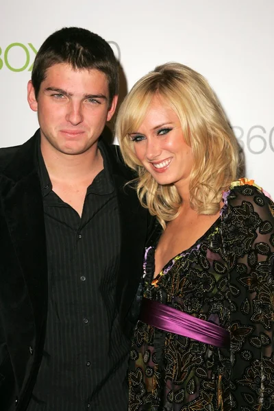 Talan Torriero and Kimberly Stewart — Stock Photo, Image