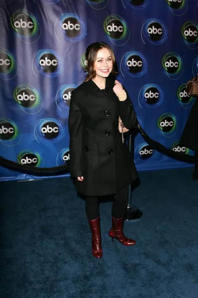 Alexis dziena op de 2006 abc tca winter druk op tour partij. art center college van design, pasadena, ca. 01-21-06 — Stockfoto