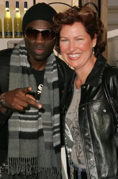 Sam Sarpong y Trisha Simmons — Foto de Stock