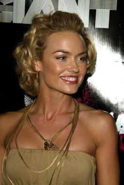 Dev dergisinin ilk yıldönümü partisi