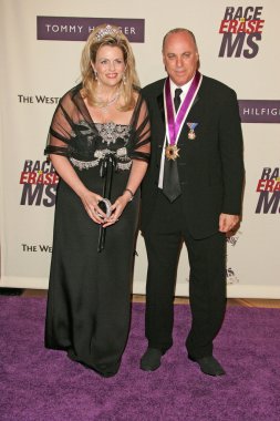 12 yıllık yarış MS silmek için