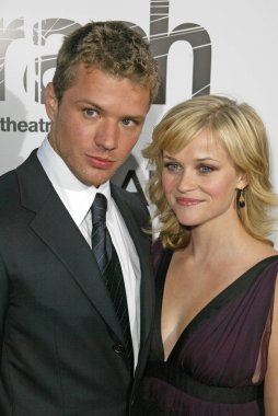 Ryan phillippe ve reese witherspoon