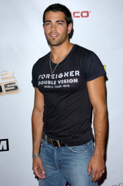 içinde: e3 2005 partisi