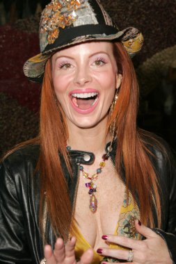 antik denim imza mağaza açma